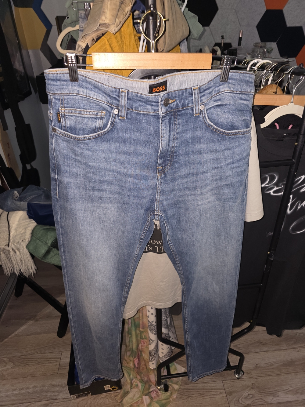 BOSS Men’s Light Blue Straight-Leg Jeans